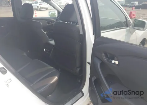 2017 Acura Rdx Advance Package z USA, uszkodzony, nr VIN 5J8TB4H72HL011318